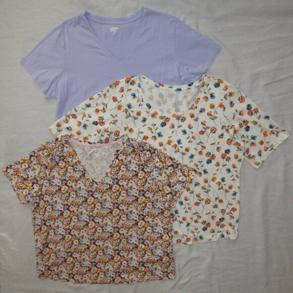 Lot of 3 Lands End Women's Short Sleeve T Shirts sz XL Floral V Neck Cotton - Picture 1 of 3